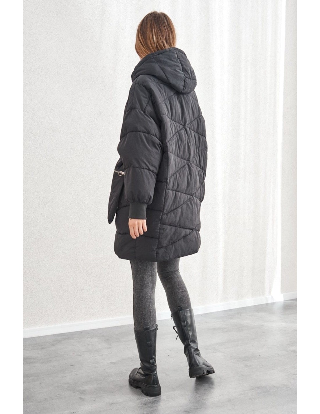 Geaca oversize calduroasa cu gluga, neagra 1537 - Magazin online - Boutique